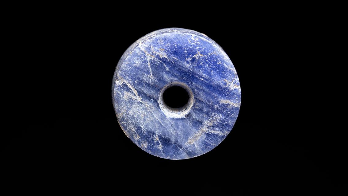 Cuenta discoidal azul