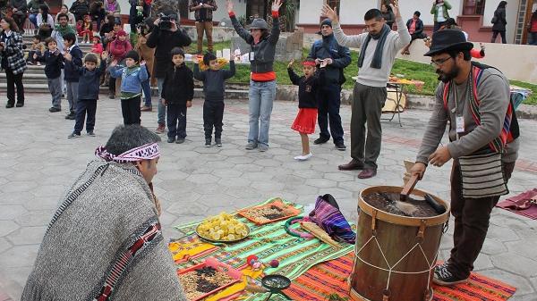 La actividad se organiza en conjunto con la Agrupación Antakari y el municipio ovallino.