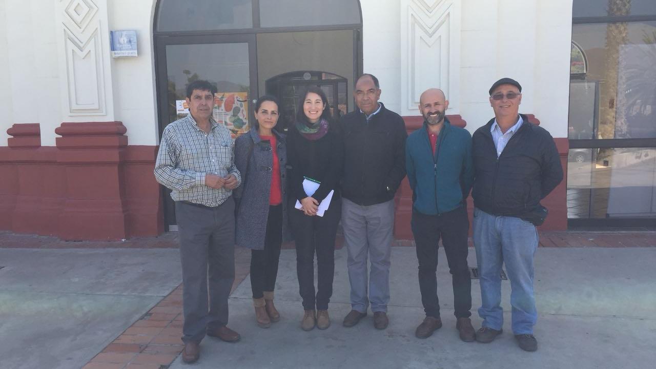 En segundo lugar (de izquierda a derecha) la Seremi de las Artes, Cultura y Patrimonio, Isabel Correa Geraldo junto a parte del equipo del Museo del Limarí.