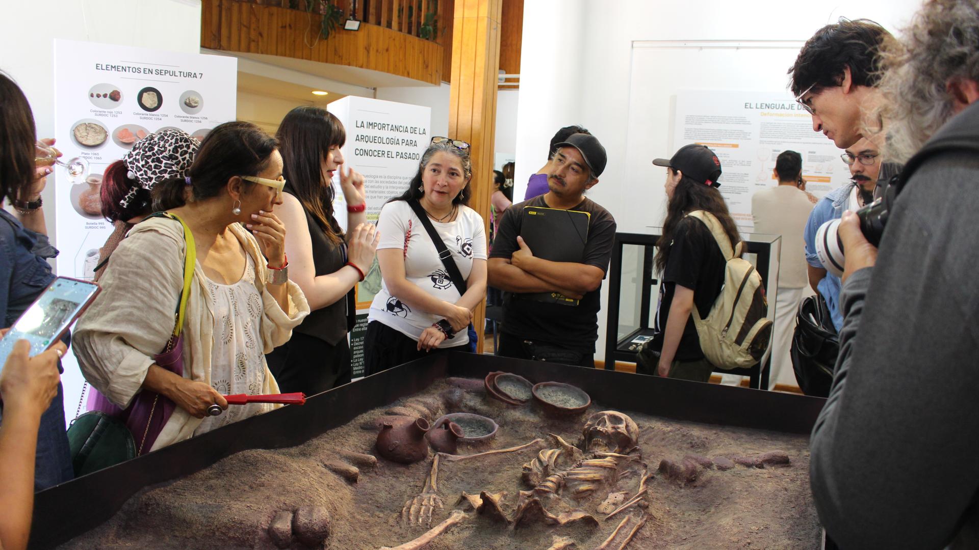 Imagen de la ceremonia de inauguración de la exposición
