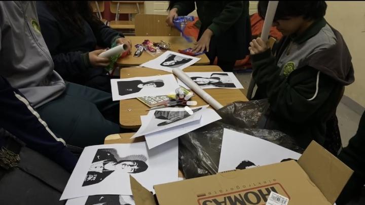 Los niños y niñas trabajando en el proyecto