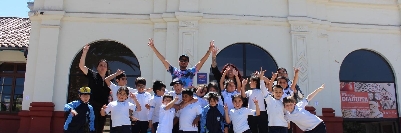 Los estudiantes tienen visitas guiadas especiales