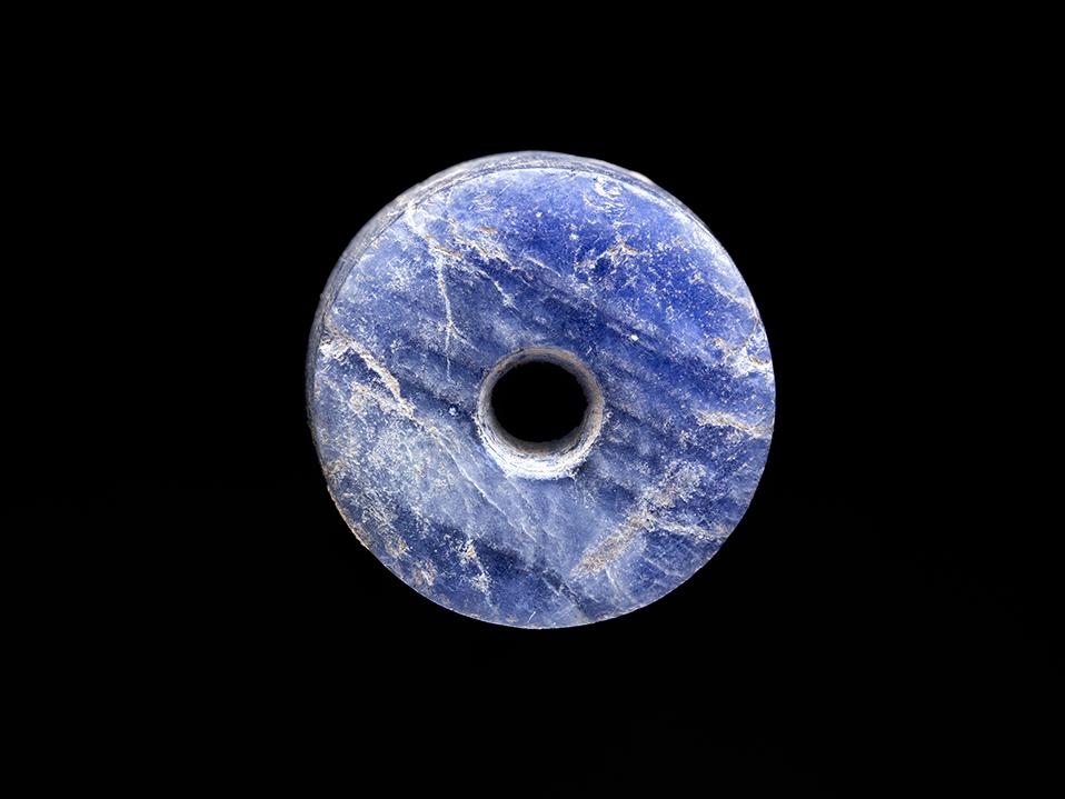 Cuenta discoidal azul