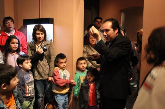 Niños aprecian representación teatral en el Museo del Limarí (imagen archivo)