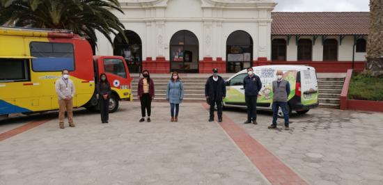 Los equipos del Bibliomóvil de Río Hurtado y del Limarí se reunieron para conmemorar el Día del Bibliomóvil