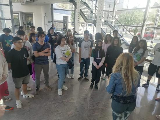 Los estudiantes ovallinos en parte de su recorrido por San Juan, Argentina