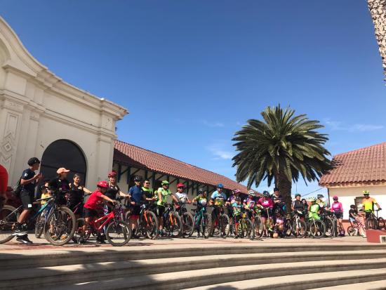 Los ciclistas ovallinos se dieron cita en la actividad Museos en verano