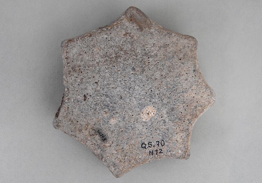 Lito geométrico estrellado